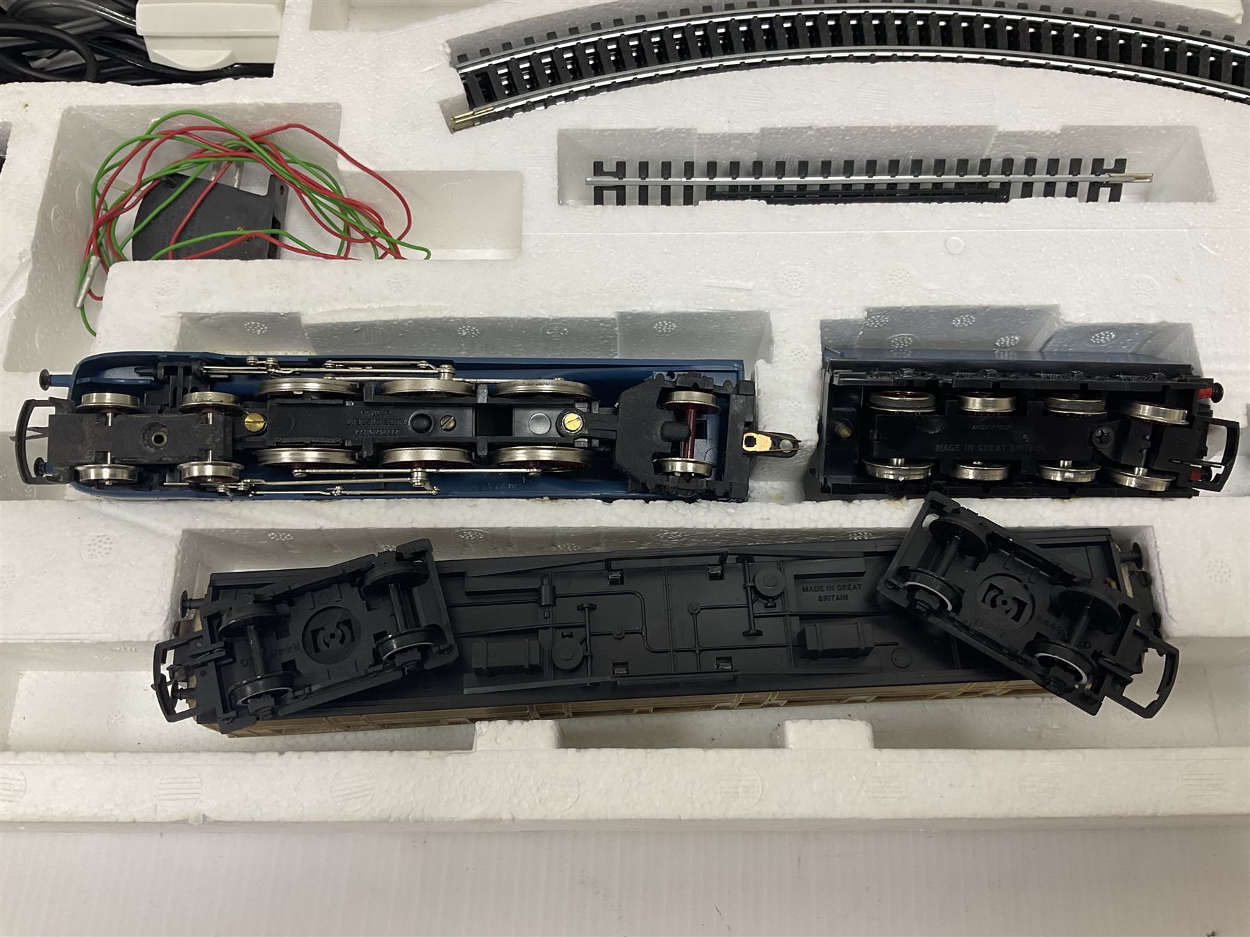 Hornby '00' gauge - The Blue Streak train set with Class A4 4-6-2 locomotive 'Sir Nigel Gresley' with tender, three teak effect coaches, track and controller; boxed