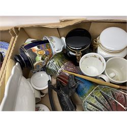 Wedgwood jasperware trinket box, commemorative ware, blue and white ceramics and a collection of other ceramics and collectables in five boxes