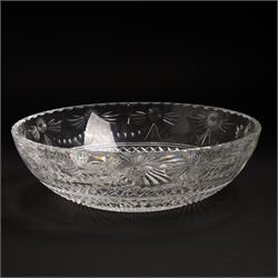 Stuart crystal Beaconsfield pattern fruit bowl D30cm