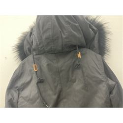 Posh Poms black raccoon fur collar parka coat lined with fur, new, unused 