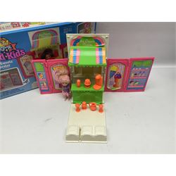 Wish World Kids - Eleven play sets comprising Treats ‘n Sweets Refrigerator, Grin ‘n Win TV, Sponge ‘n Plunge Bathtub, Socks ‘n Locks Dresser, Spice ‘n Slice Stove, Sleep ‘n Leap Bed, File ‘n Smile Desk, Blaze ‘n Braise Fireplace, Hear ‘n Cheer playset in Sponge ‘n Plunge box, two Read ‘n Speed Chair playsets in one box