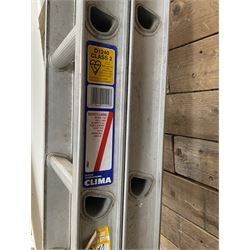 Clima pair of aluminium extending ladders - 3.96m closed, 7.26m extended