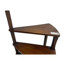 Georgian design set of mahogany library steps, three spiral treads with square chamfered supports surmounted by urn finial