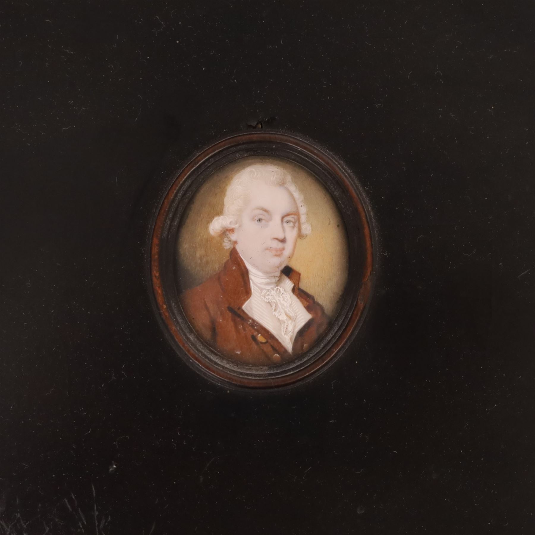 English School (Early 19th Century): Georgian Gentleman, portrait miniature on ivory unsigned, inscribed Samuel H* died 1816 aged 74 verso, 4.5cm x 4cm

This lot has been registered for sale under Section 10 of the APHA Ivory Act