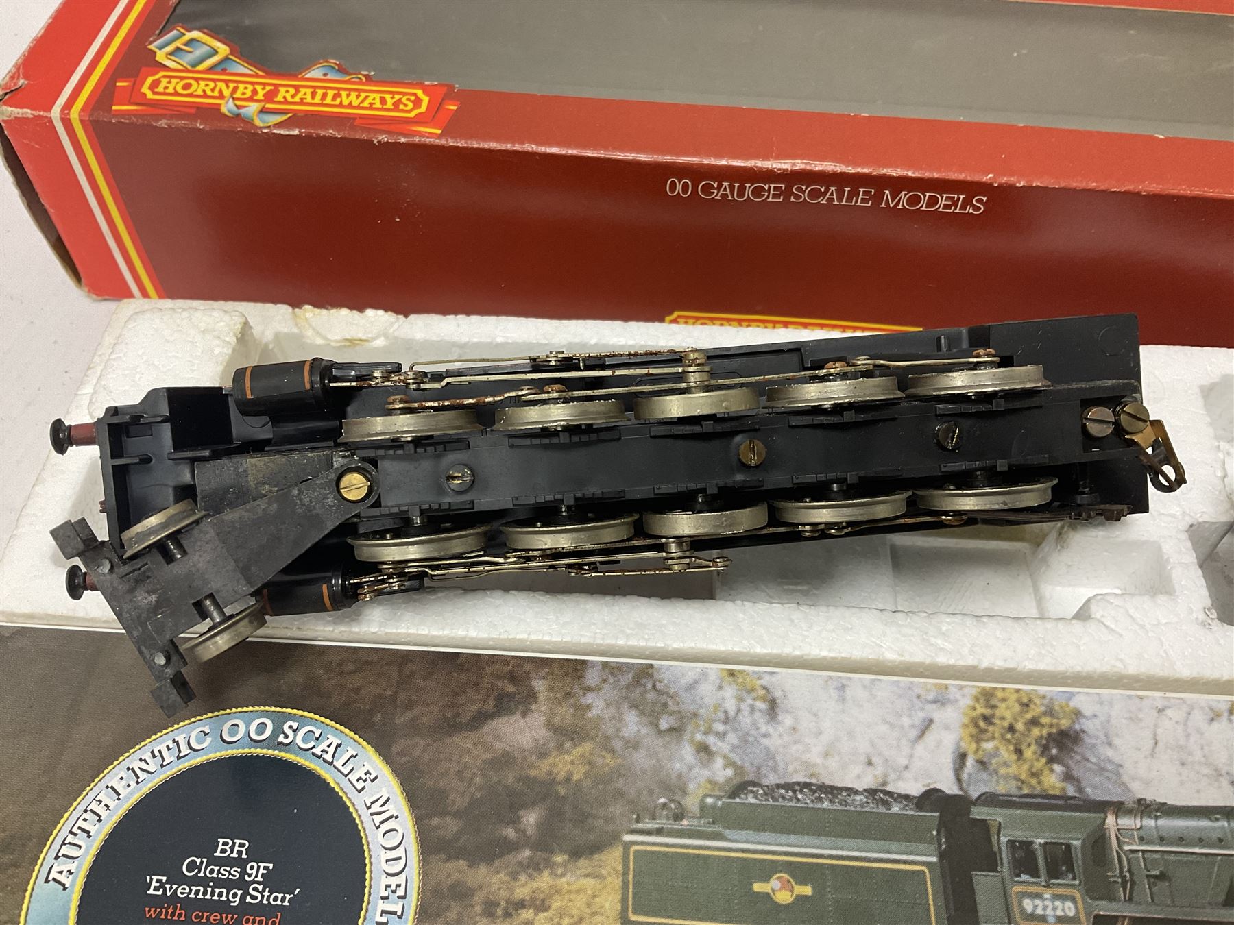 Hornby ‘00’ gauge - Class B12 4-6-0 locomotive no.7476 in LNER black; Midland Railway 4-4-0 compound locomotive no.1000 in MR maroon; Class 4P 4-4-0 compound locomotive no.41043 in BR black; Class 9F 2-10-0 ‘Evening Star’ locomotive no.92220 in BR green; in original boxes (4)