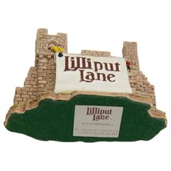 Twenty seven Lilliput Lanes, including The China Shop, Ostlers Keep, Runswick House, Spring Bank etc, ten with boxes and deeds