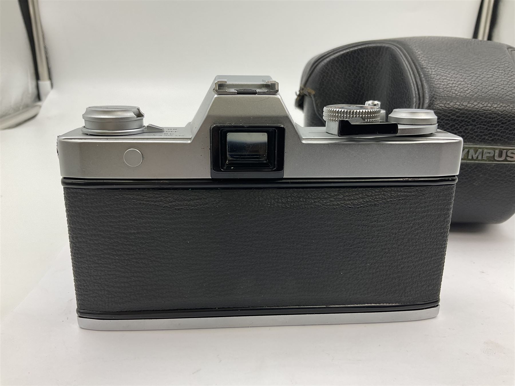 Olympus FTL camera body, serial no. 109019, with 'Olympus F.Zuiko Auto-S 1:1.8 f=50mm' lens serial no. 101434, in leather case 