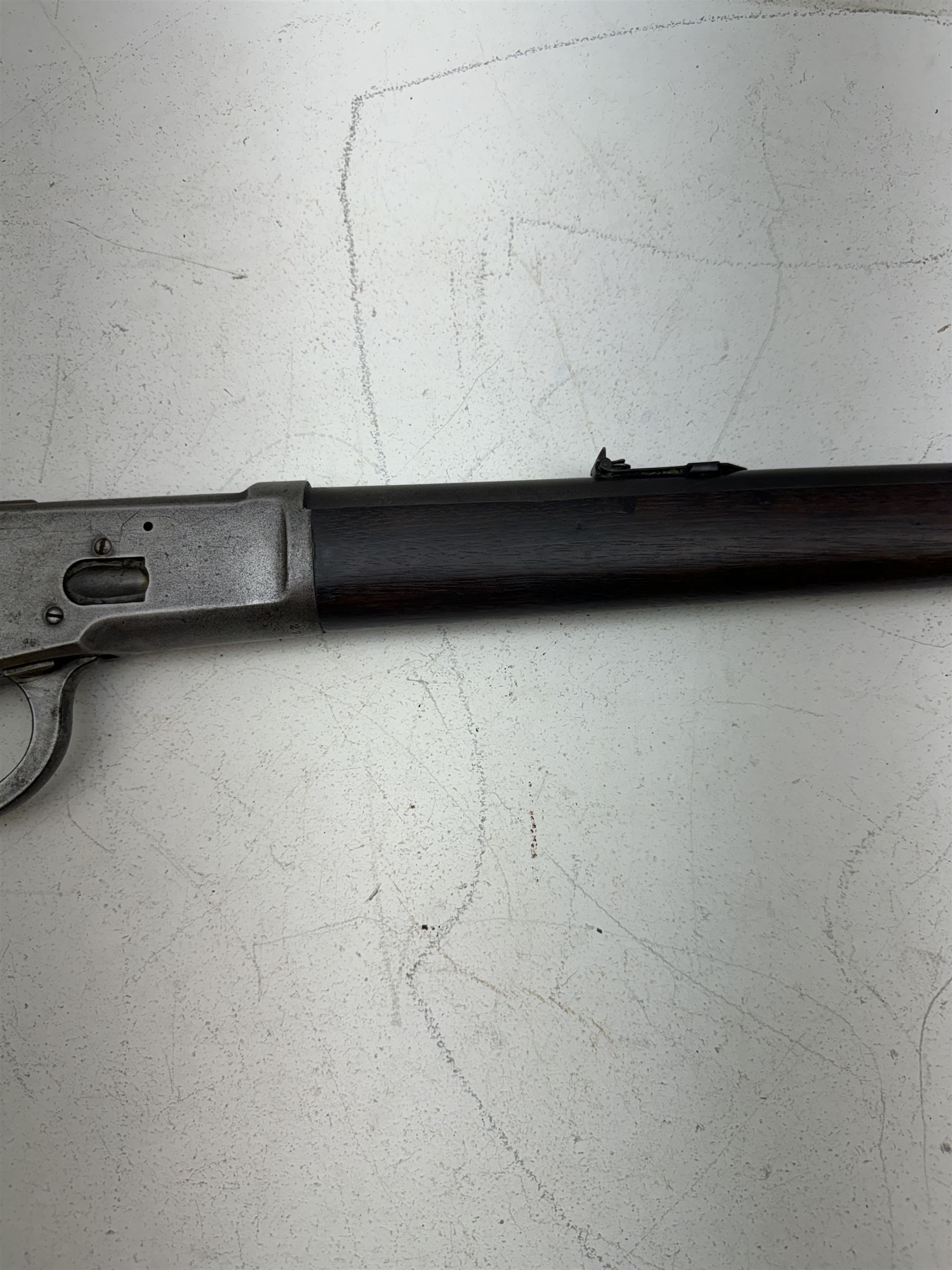 SECTION 1 FIREARMS CERTIFICATE REQUIRED - Winchester Model 1892 32/20 saddle carbine, with 61cm (24