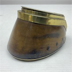 Mounted horse hoof inkwell with brass lid inscribed 'a favorite horse late the property of Megg Wright & formerly belonging to col Maister, H7cm