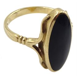 9ct gold single stone oval black onyx ring, hallmarked