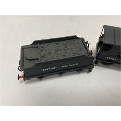 ‘00’ gauge - two kit built steam locomotives and tenders comprising GCR/LNER Class D6 4-4-0 Pollitt Passenger Engine no.2106 finished in LNER black with DJH Models box; Class D9 4-4-0 ‘Queen Mary’ no.62307 finished in BR black (2) 