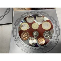 The Royal Mint United Kingdom 2006 brilliant uncirculated coin collection, in card folder and a part set of The London Mint Office 'The Platinum Wedding Anniversary Photographic Collection' coins