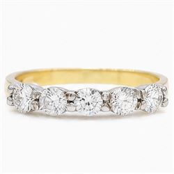 18ct gold diamond ring, set with five round brilliant cut diamonds, hallmarked, total diam...