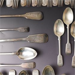 Silver Fiddle pattern canteen, composite, largely Victorian, comprising twelve table spoons, twelve table forks, twelve dessert spoons, eleven dessert forks, one soup ladle, one sauce ladle, and one serving spoon, each terminal engraved with The Everitt family Griffin crest, largely hallmarked Francis Higgins III, London 1892, soup and sauce ladle dated 1808 and 1828 

Provenance: From the collection of Andrew Chichester Everitt.



