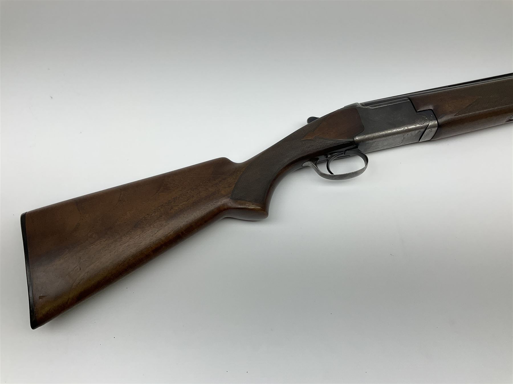 Browning B2 12-bore over-and-under double barrel boxlock ejector sporting gun, 67cm barrels with 2.75