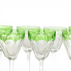 Set of ten wine glasses, of fluted form with chartreuse rim, upon a faceted stem, H20cm  