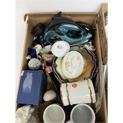 Limited edition Royal Doulton The Dambusters tankard, The Royal Air Force Museum Wings of Destiny tankard with certificate, and further Flying for Victory tankard, Johnson Brothers Fruit Sampler pattern tea and dinnerware, Poole dolphin and other animal figures, other ceramics etc in three boxes