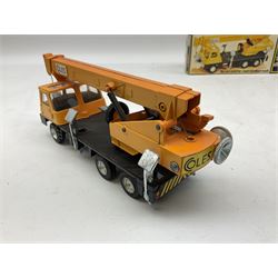 Dinky - Coles Hydra Truck 150T No.980; and Atlas Digger No.984; both boxed with internal packaging (2)