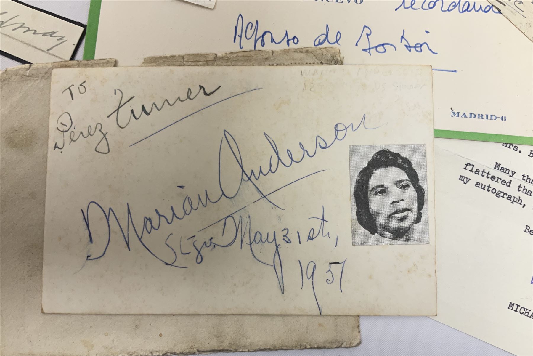 Approximately 500 autographs, signed letters, signed photographs etc from famous individuals including Duke Ellington, Ted Hughes, Daphne du Maurier, Archibald Sinclair, Marlene Dietrich, John Bright, Lord Hailsham and many others