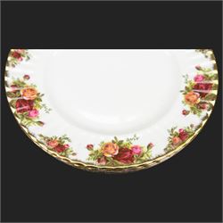 Royal Albert Old Country Roses part tea and dinner service for six, including dinner plates, bowls, cups and saucers etc 