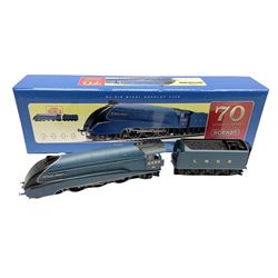 Hornby '00' gauge - Class A4 'Sir Nigel Gresley' locomotive no. 4498, 2008 special edition 