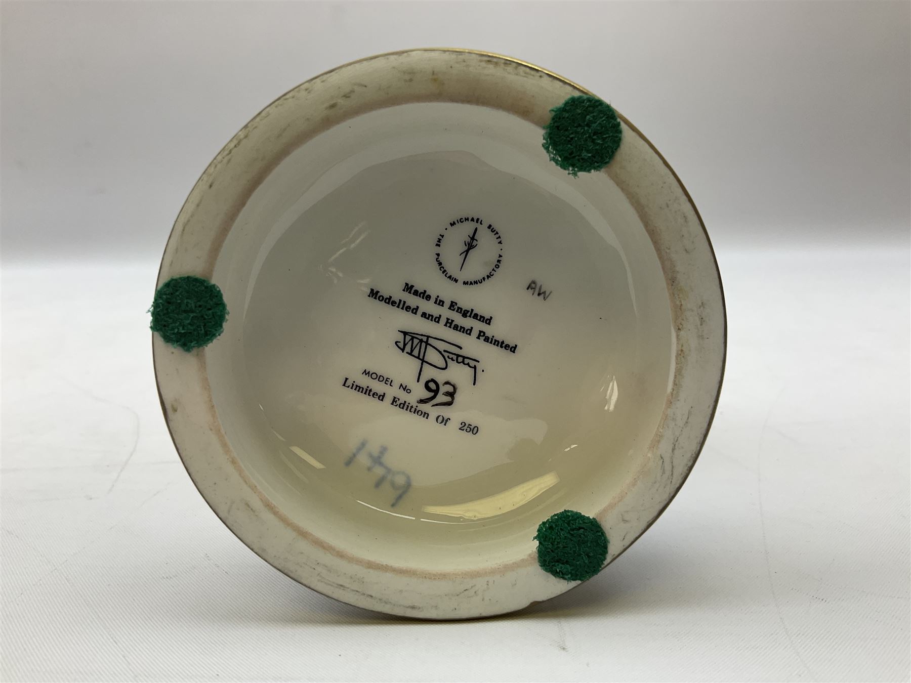 Michael J Sutty limited edition figure, Soldier Drummer, 1st Battalion, The Kings Own Royal Border Regiment 1984, 93/250, together with further limited edition Michael Sutty bust, 12/250, tallest H21.5cm