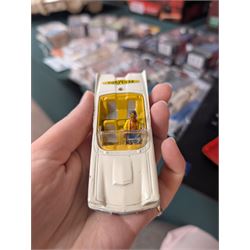 Corgi Toys Ford Thunderbird Bermuda Taxi no. 430, white body with yellow lettering with red and green plastic canopy, boxed
