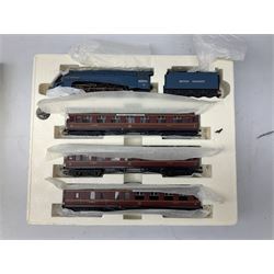 Hornby '00' Gauge -  Great British Trains R2167 The Royal Scot Limited Edition Train Pack, comprising BR blue Class A4 'Lord Farringdon' locomotive and three LMS maroon coaches, No.151/2000; boxed in transport packaging