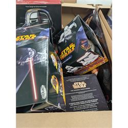 Large collection of Star Wars collectables, including figural mugs, books, talking bank, Darth Maul container, glasses, etc, in five boxes