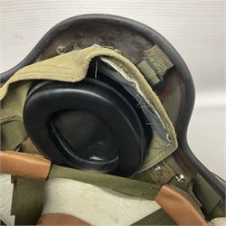 Silver grey SPH-4B Flight Helmet as used by helicopter pilots in the USAF and US Army in the 1990s; made of epoxy resin reinforced fibreglass; fitted with clear and tinted visors and complete with an M-87A/AIC boom mike; original condition and bench tested.