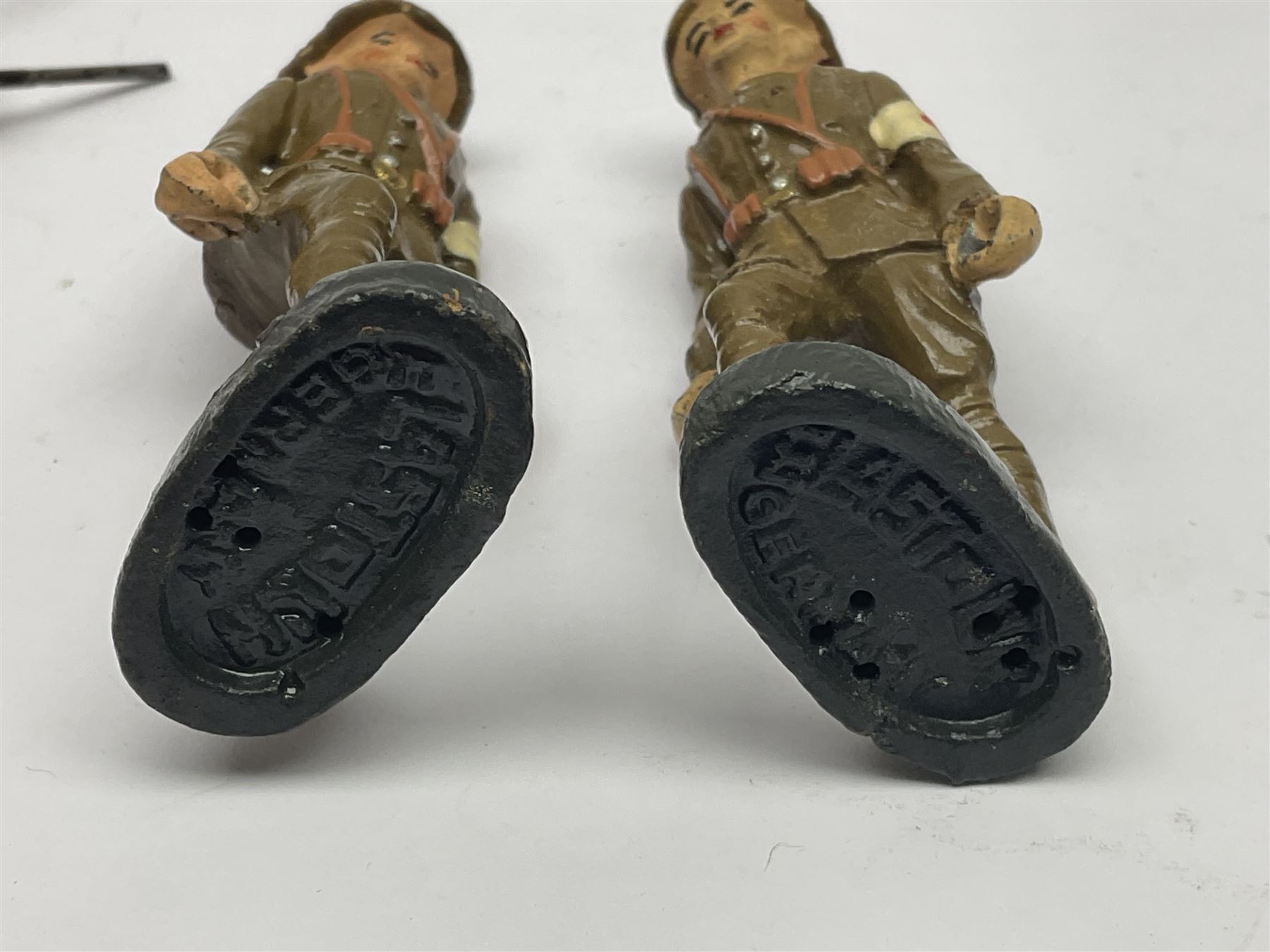 Eight Elastolin British soldiers and wartime figures, including nurse, injured soldier on stretcher, soldier with dog, etc, tallest 11cm