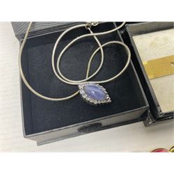 Silver stone set jewellery, including necklaces and bracelets and a collection of beaded and carved hardstone jewellery, etc