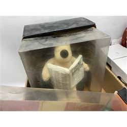 Large collection of Wallace & Gromit collectables, including four Born to Play  figures, clocks, composite figures, etc, in four boxes   