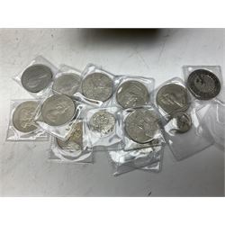 Great British and World coins, including two The Royal Mint Experience 2018 Sir Isaac Newton fifty pence coins on cards, commemorative crowns, Queen Elizabeth II 1999 five pounds, pre-decimal coinage, various Isle of Man fifty pence pieces etc