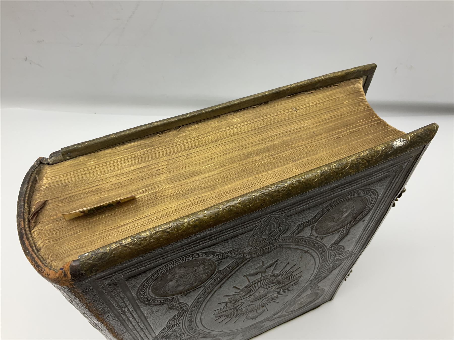 Large leather bound illustrated Holy Bible 'Brown's Self-Interpreting Family Bible, containing the old & new testaments' by the late Rev. John Brown