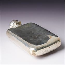 Edwardian silver hipflask with hinged bayonet lid L13.5cm overall London 1909 Maker Mappin & Webb
