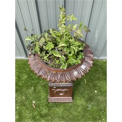 Terracotta garden urn on plinth - THIS LOT IS TO BE COLLECTED BY APPOINTMENT FROM DUGGLEBY STORAGE, GREAT HILL, EASTFIELD, SCARBOROUGH, YO11 3TX