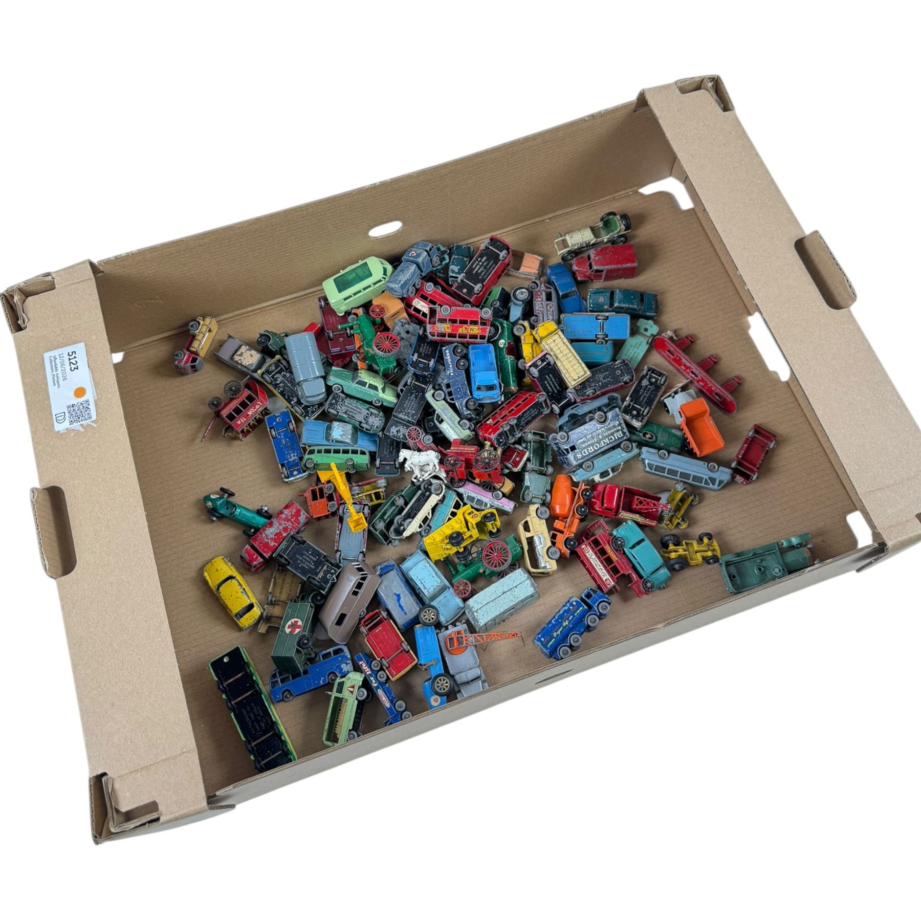 Collection of Matchbox Lesney diecast model vehicles, including buses, lorries, cars, cranes, etc, all loose and playworn