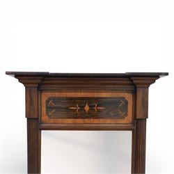 Early 19th century Regency mahogany pier glass, the original rectangular mirror plate within fluted pilaster uprights, with satinwood and rosewood crossbanded and inlaid frieze above