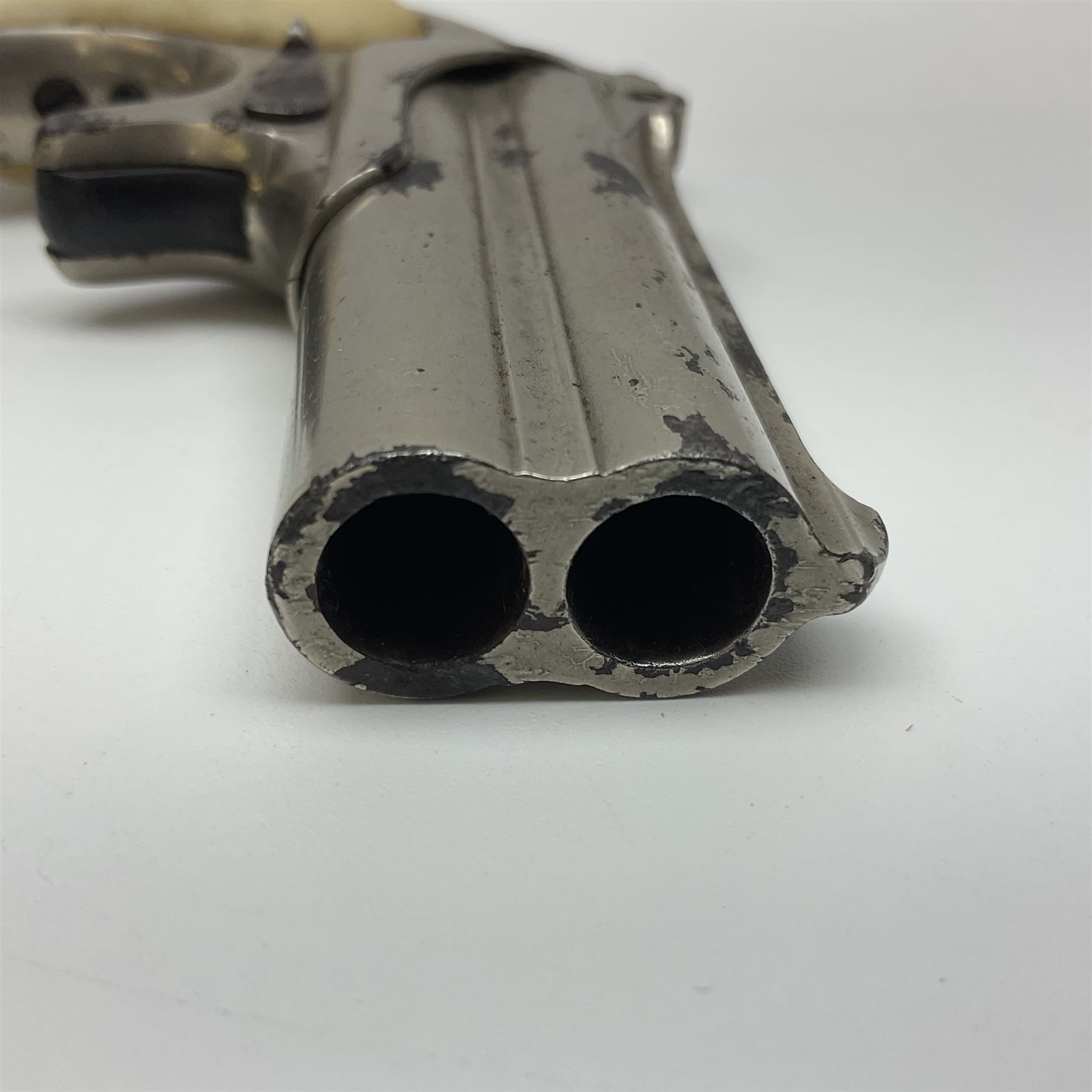 Remington .41 rim-fire over-and-under double barrel Derringer pistol, with 7.5cm(3