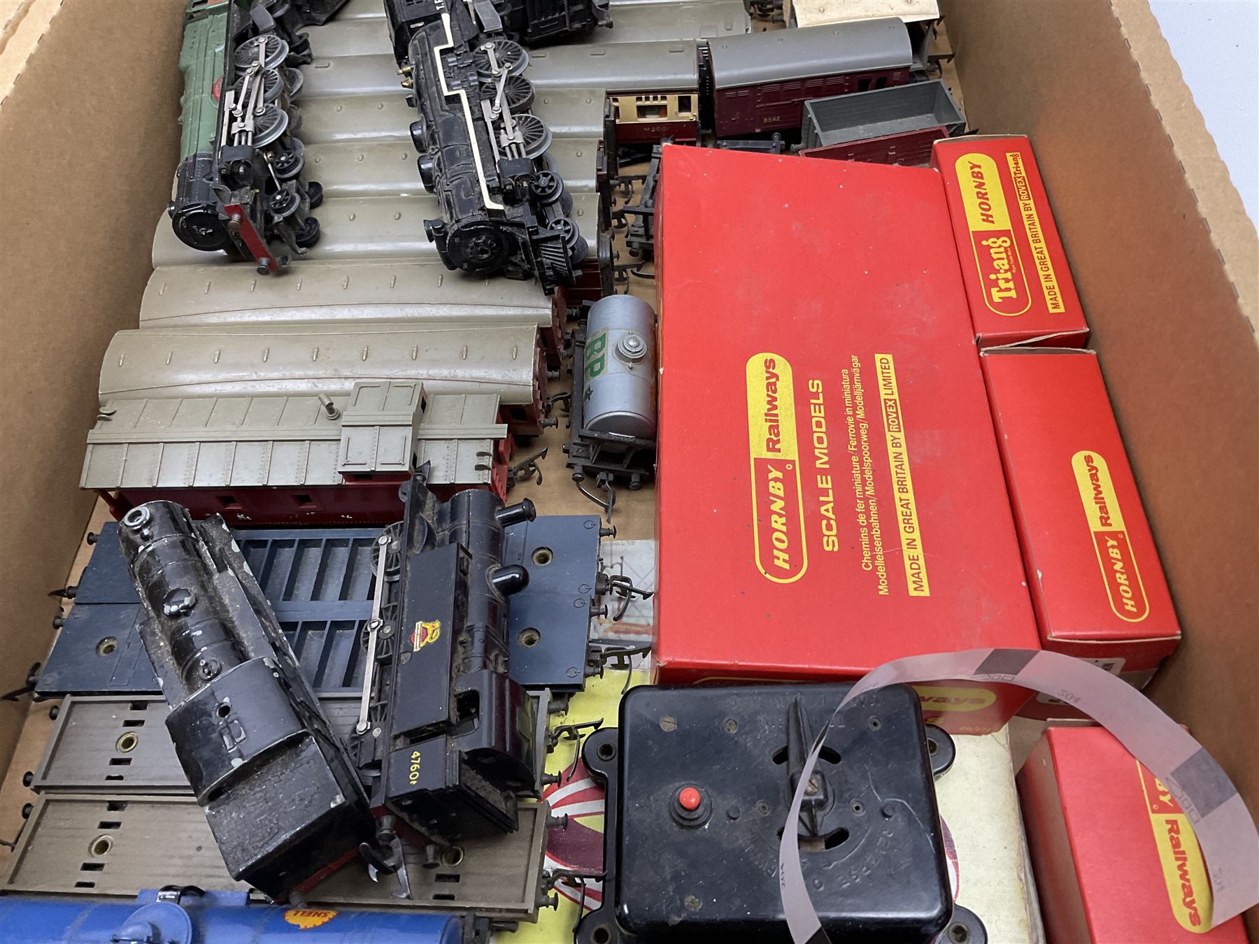 Tri-ang '00' gauge - Class 23 TC Pacific (Hiawatha) 4-6-2 locomotive and tender No.2335; Princess Class 4-6-2 locomotive and tender 'Princess Elizabeth' No.46201; Class 3F Jinty locomotive No.47606; Class 57XX 0-6-0 Pannier Tank locomotive No.8751, boxed; quantity of coaches and wagons; large quantity of track, trackside buildings and accessories.