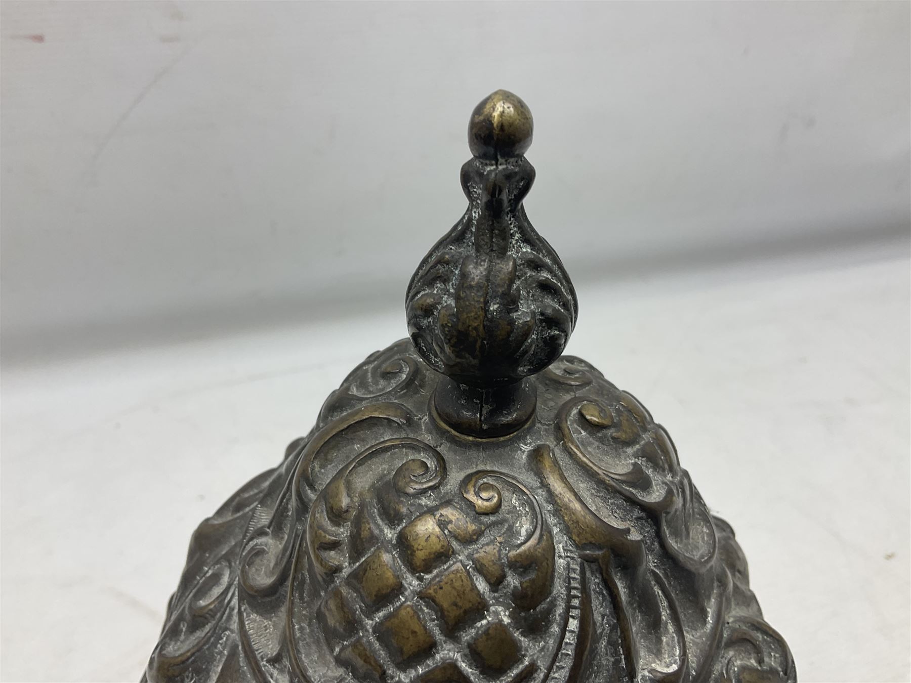 Heavy Victorian counter weight for oil lamp chandelier pulley, cast with foliate decoration, L26cm, approx 12kg