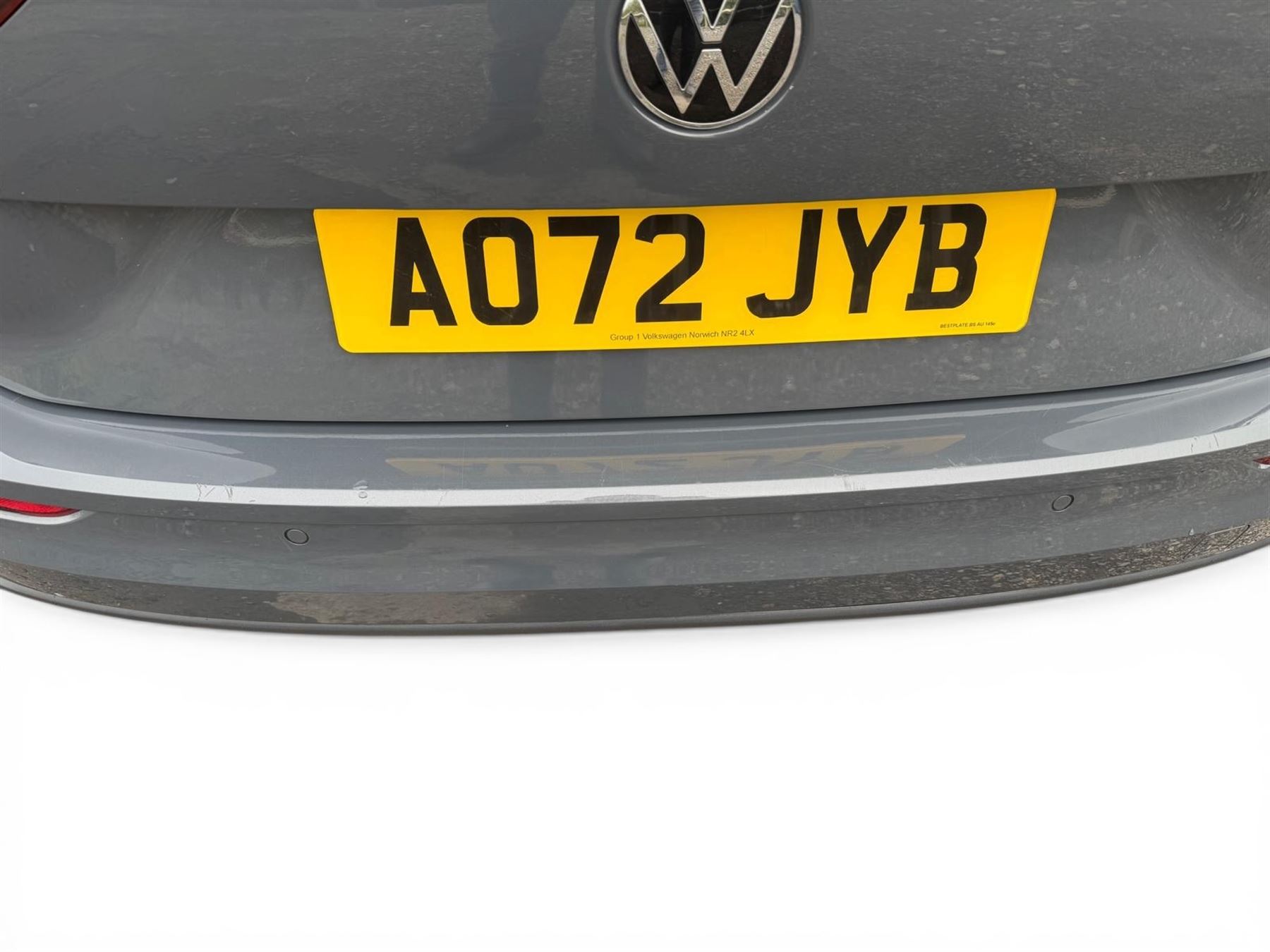 2022 Volkswagen Golf Estate 1.5 TSI Life 5dr. Manual Transmission. MOT December 2026. Our own vehicle from new, offered for sale due to fleet renewal. Registered December 2022. 50,200 miles. Specification includes:

16” Alloy wheels | LED headlights | LED rear lights | Discover Media 10” touchscreen with integrated navigation | App Connect with Apple CarPlay and Android Auto | Interior ambient lighting – 10 colours | Climate controlled air conditioning | Electric windows front and rear | Keyless start | Rain sensor and auto dimming rear view mirror | Adaptive cruise control | Car2X intelligent vehicle networking | Digital Cockpit Pro 10” digital dashboard | Traffic sign display | Lane assist with road edge recognition | Parking sensors front and rear | Full Volkswagen service history I Well maintained & excellent condition throughout
Buyers premium 3% plus VAT (3.6%).