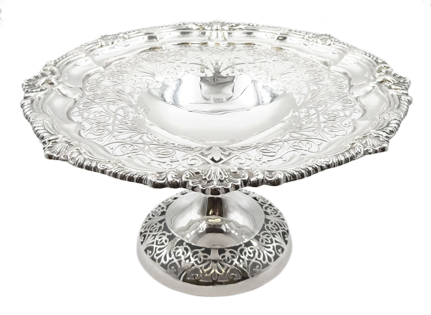 Edwardian silver comport, pierced decoration by Charles & George Asprey, London 1908 approx 11.3oz