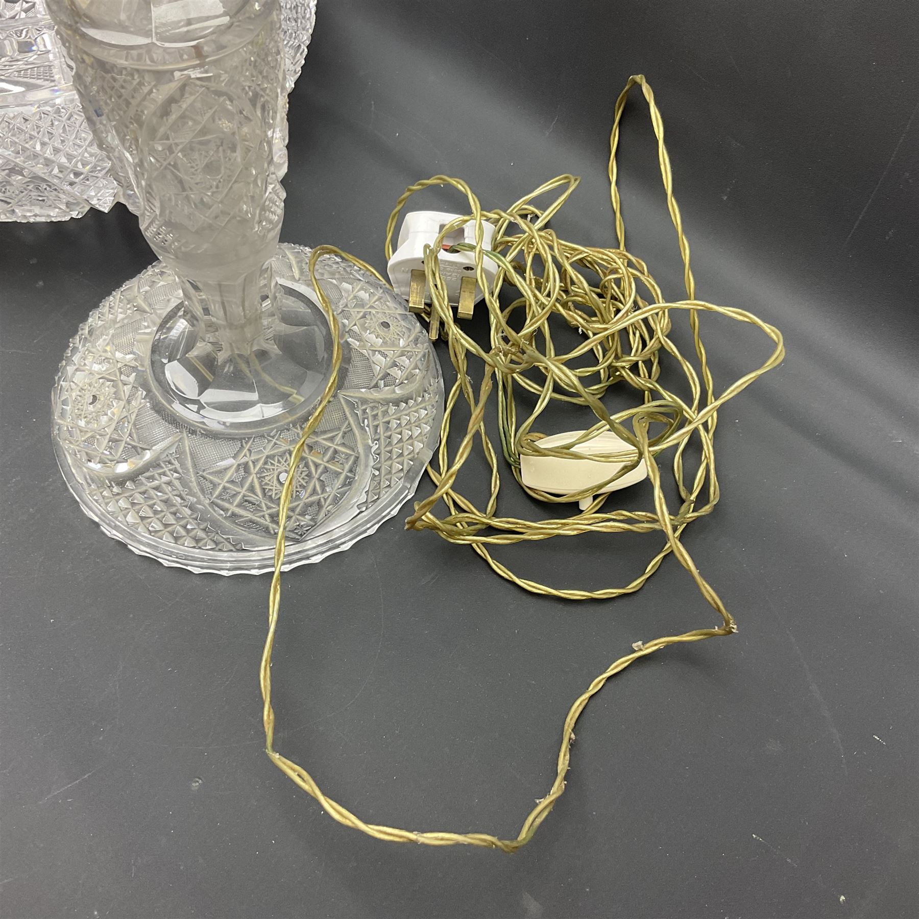 Cut glass table lamp base, of tapering form upon circular base, with conforming cut glass domed lamp shade, H45cm