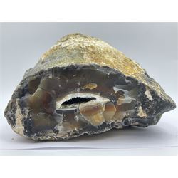 Agate geode, with quartz crystals druzy, in earthy tones, H13cm