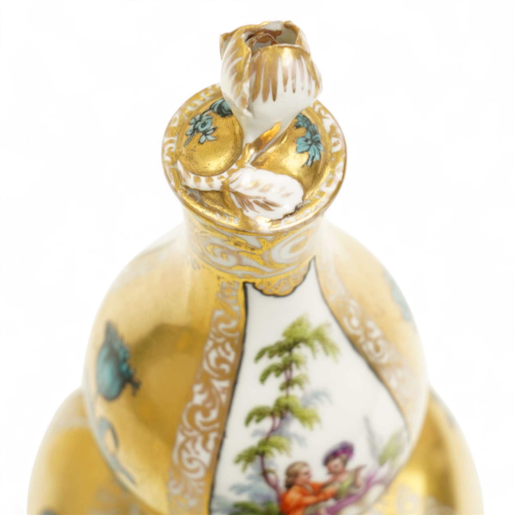 Helena Wolfsohn Dresden porcelain double gourd covered vase