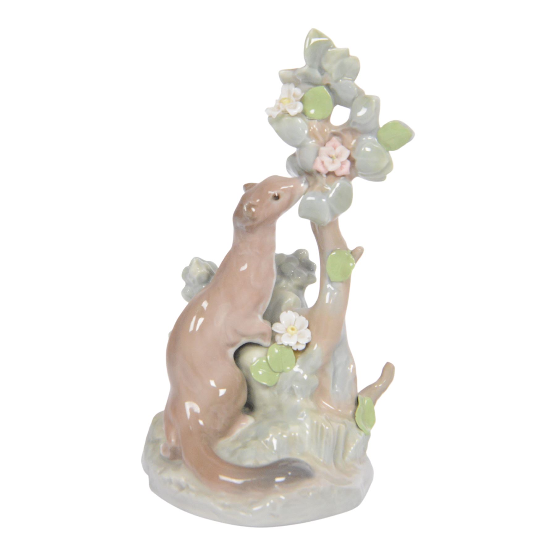 Lladro bust, The Bull, no 5545, together with Ermine no 4769 and Turtle Dove 4550