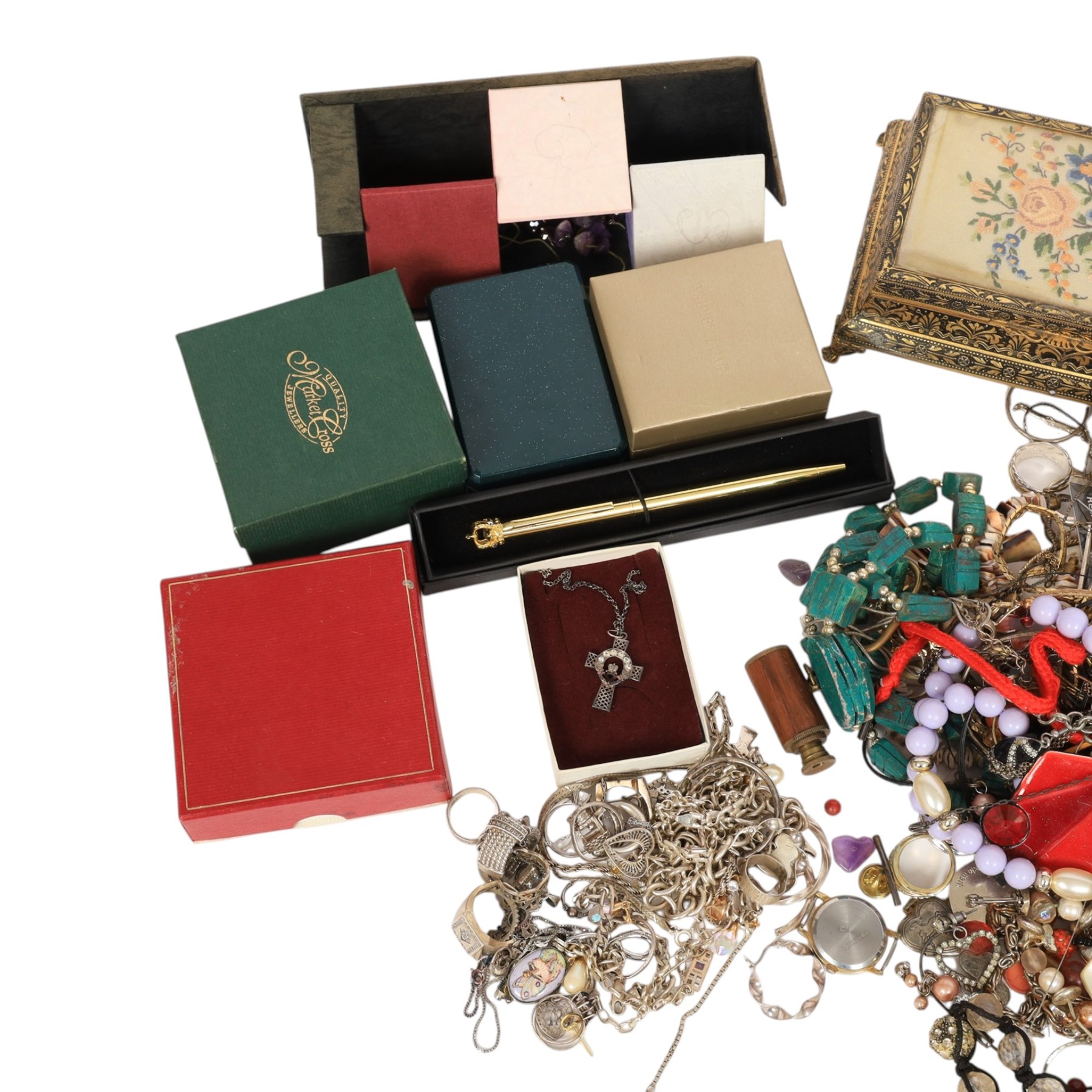 9ct gold jewellery, comprising pair of pearl pendant earrings, glass pendant earrings and four single earrings, silver jewellery including rings, bracelets, lockets etc and a collection of costume jewellery