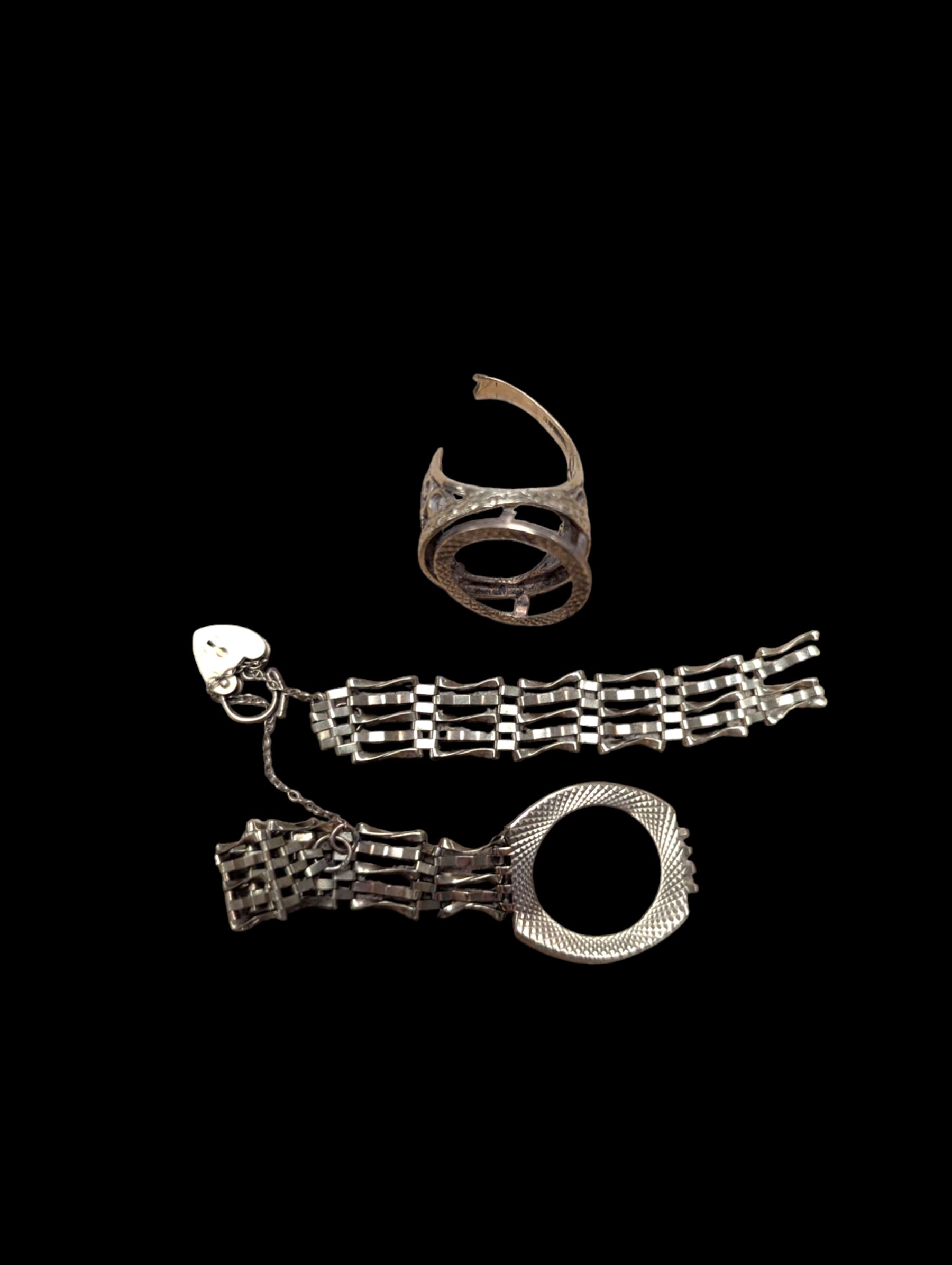 9ct gold bracelet and ring mount